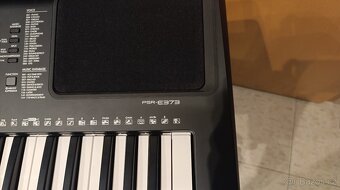 Klávesy Yamaha PSR-E373 - 3