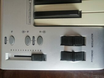 Prodám midi klávesy Fox: KeyControl 49 - 3