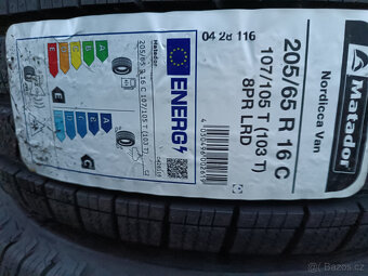 VW T5 T6 - disky 6,5x16 et51 + NOVÉ zimní 205/65/16C - 3