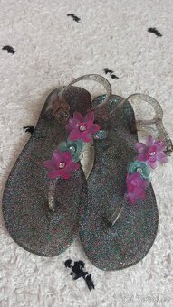 Dívčí letní sandály- žabky - vel. 33 - vnitřní stélka 21cm - 3