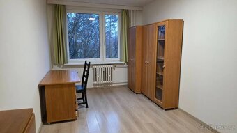 Byt 2+1 s lodžií ve 3.patře, 63m2, Pha 8 - Kobylisy - 3