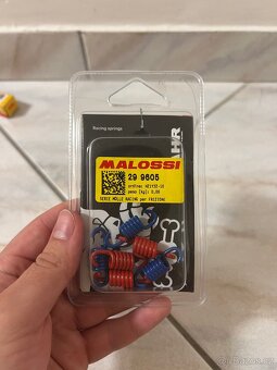 Náhradní díly pro skútry - 3