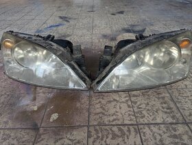 Ford Mondeo přední světla - 3
