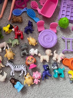 Cupcake domeček + figurky - 3