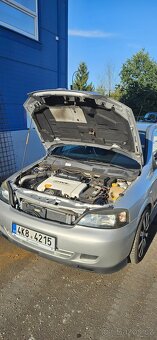 Opel Astra 1.6 16v Turbo - 3