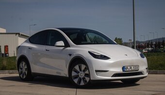 Tesla Model Y Long Range 378kW - 3