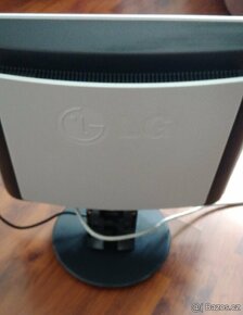 LCD monitor LG L1730S 17" funkční - 3