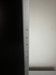 Monitor LG s úhlopříčkou 19" (LG LCD L1953TR-SF) - 3