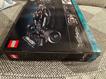 LEGO Technic 42171 Mercedes-AMG F1 - 3