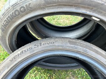 Pneu 235/45/19 Hankook - 3