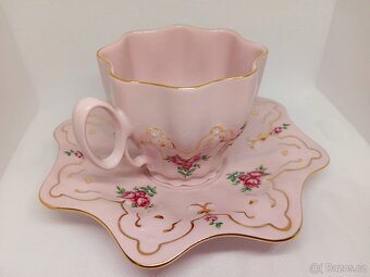 Krásný růžový porcelán-set hrnky, podšálky - 3