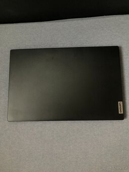 Notebook Lenovo V15 G2-ALC ve výborném stavu - 3