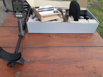 Detektor kovu Minelab Equinox 600 - 3