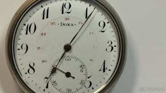 Zachovalé kapesní značkové hodinky DOXA s medailema - 3