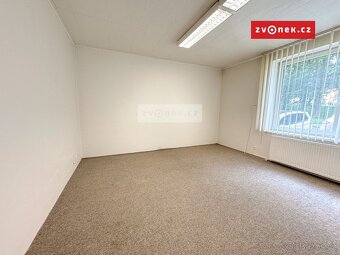Prostor 3+1 v centru Zlína, pro bydlení i komerci, se zah... - 3