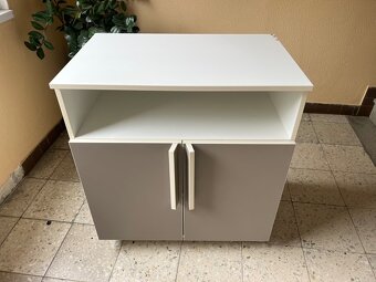 Komoda + přebalovací pult - 3