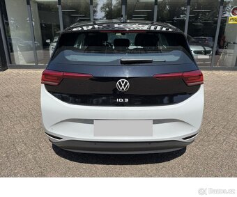 ID.3 Life 58 kWh 204PS Aut Nav LED Výhř Indukce PDC 12/20 - 3