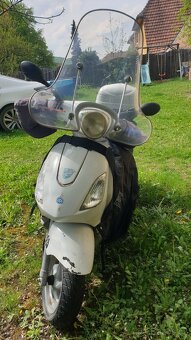 Piaggio Fly 150, zvýšený výkon a rychlost, mnoho doplňků - 3