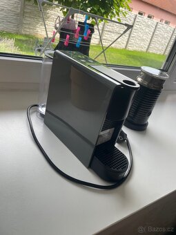 NESPRESSO KRUPS Essenza Mini Intense Grey XN110B - 3