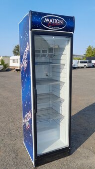 Prosklená lednice Helkama ( 400 L ) - 3