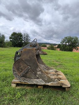 Podkopová lžíce, 75cm s upínáním Liebherr - 3