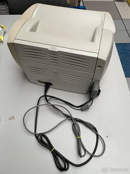 Hewlett Packard hp Laser Jet 1000 USB - 3
