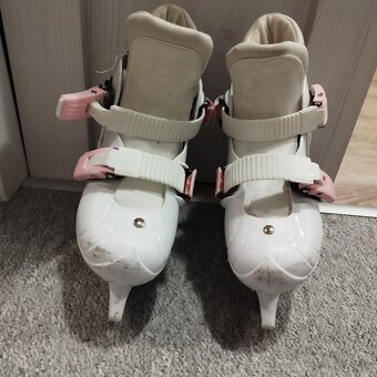 Dívčí lední brusle 28-32 - 3