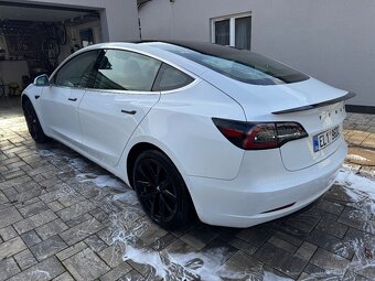 Tesla Model 3 SR+ 239kW 2020 - 3