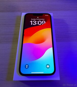 iPhone 13 128GB - Midnight Blue - 3