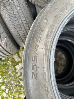 Pneumatiky 255/45R19 - 3