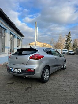 Kia PRO Seed 2013 1.6 CRDI - 3