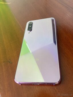 xiaomi Mi 9 SE - 3