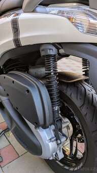 Piaggio Beverly 350 - 3