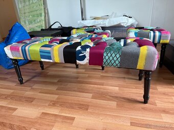 Designová čalouněná lavice + 3 taburety - 3