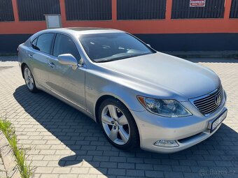 Lexus LS 460 4.6 V8 - 3