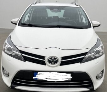 TOYOTA VERSO - 3