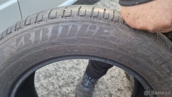 PRODÁM 2 LETNÍ PNEU BRIDGESTON 235/60/18, CENA JE ZA 2 PNEU. - 3