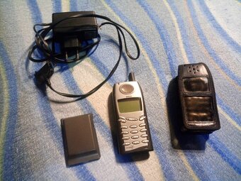 Mobilní telefon BOSCH 909 dual S - devadesátky Rarita - 3