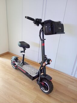 Elektrická koloběžka 2WD EcoWheel - 3