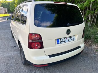 Prodám VW Touran 1.9 TDI 77 kw (BLS) r.v. 2009 7 MÍSTNÉ - 3