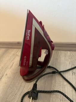 Žehlička Tefal 1000,- - 3