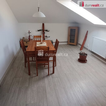prodej zcela nového atypického podkrovního bytu, 93 m2, ul. - 3