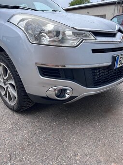 Citroen C-crosser 2.2 hdi 4x4, 7 míst - 3
