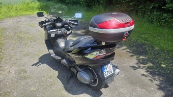 Suzuki Burgman 400 - 3