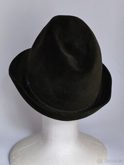 Elegantní klobouk, Rockel velur, tm. zelený, pošta 69.-, - 3