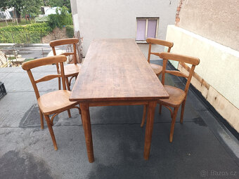 sestava hodovního stolu a židlí Thonet - 3