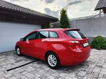 Hyundai i30 Combi 1.6 16V - KOUPENO V ČR - NAJETO 95 tis. Km - 3