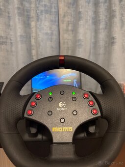 Volant Logitech MOMO Racing-plně funkční,včetně pedálů - 3