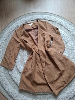 Hnědý kabátek H&M - 3