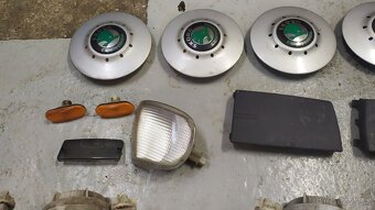 Prodám náhradní díly. - 3